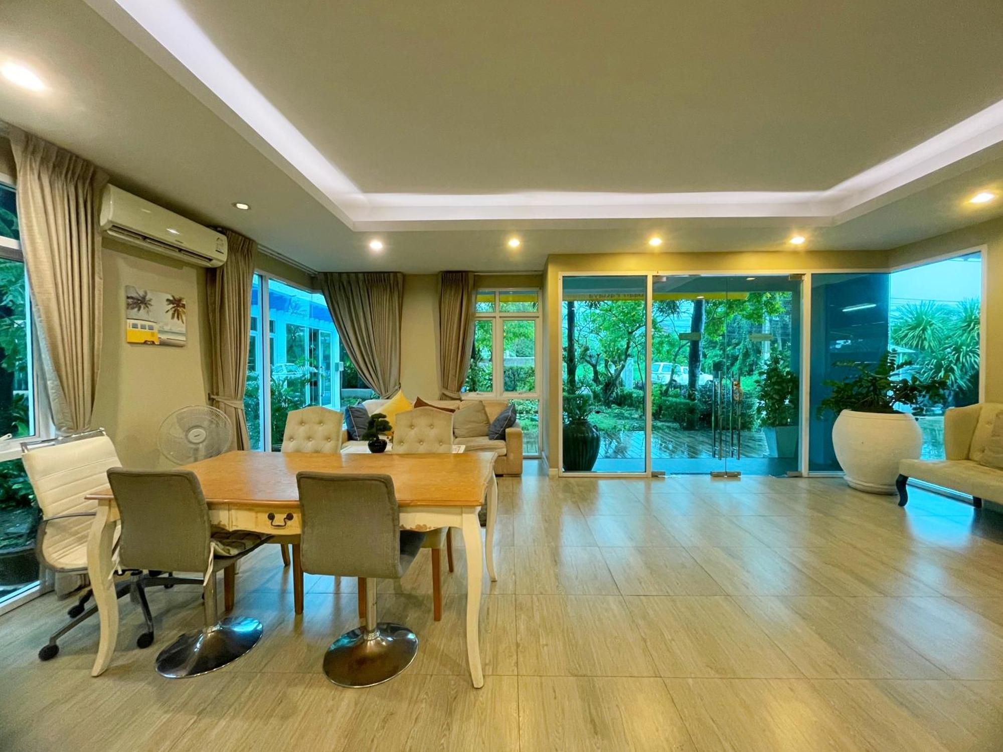 Hotel Baan Pattaya By Sabai Exterior foto